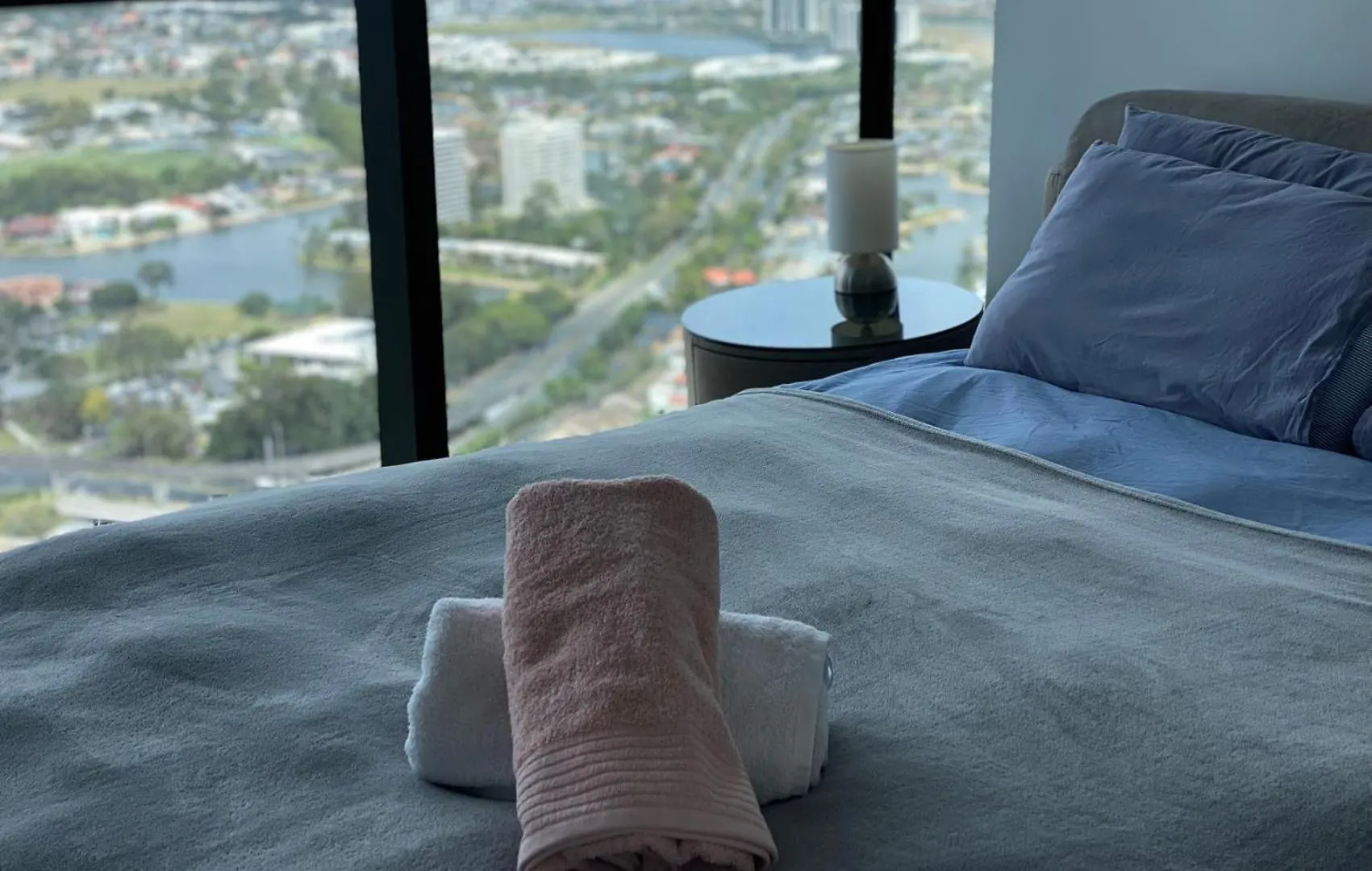 Skyline 1B Oceanview Apt Gold Coast