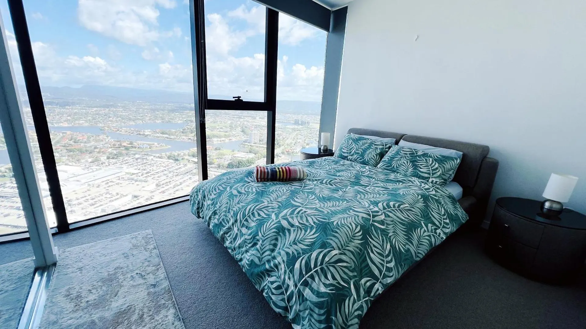 Apartment Skyline 1B Oceanview Apt Gold Coast Australia